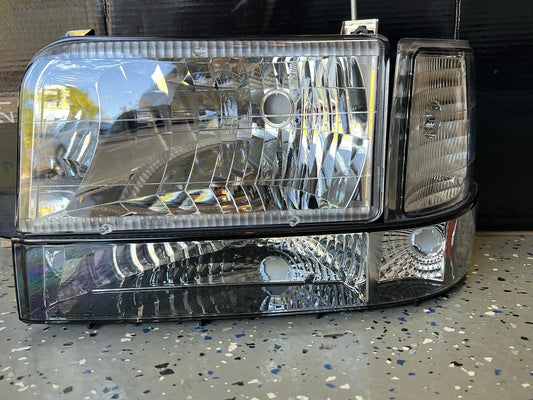 92-97 Ford OBS F150/F250/F350 and Bronco 3 piece Chrome Headlights