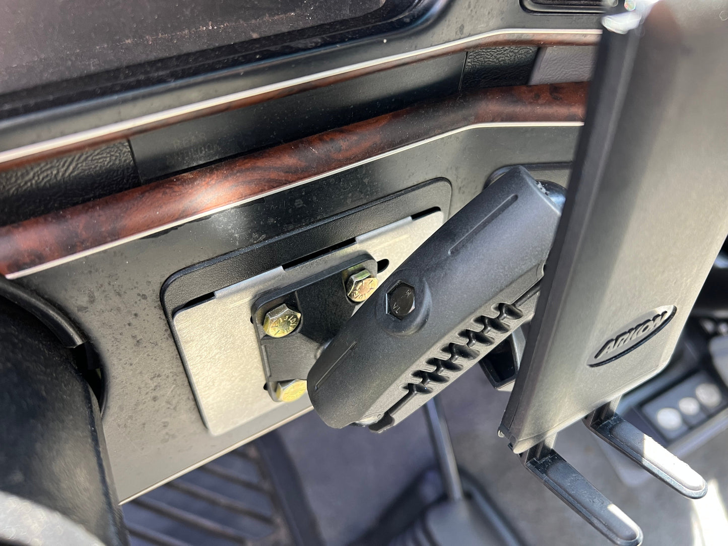 Ford Bricknose Phone/Accessory Mount