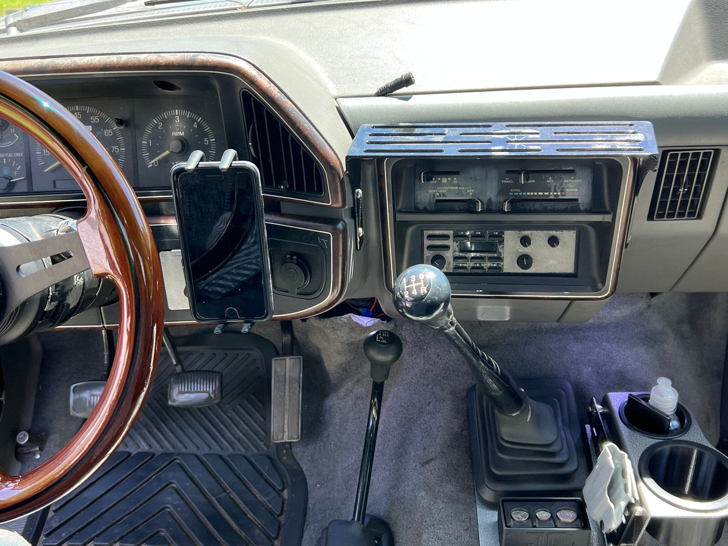 Ford Bricknose Phone/Accessory Mount