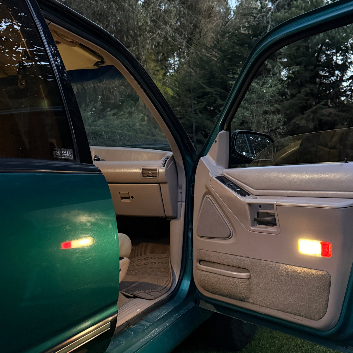 '91 - '94 Ford Explorer Interior/Exterior LED Bulb Retrofit Kit