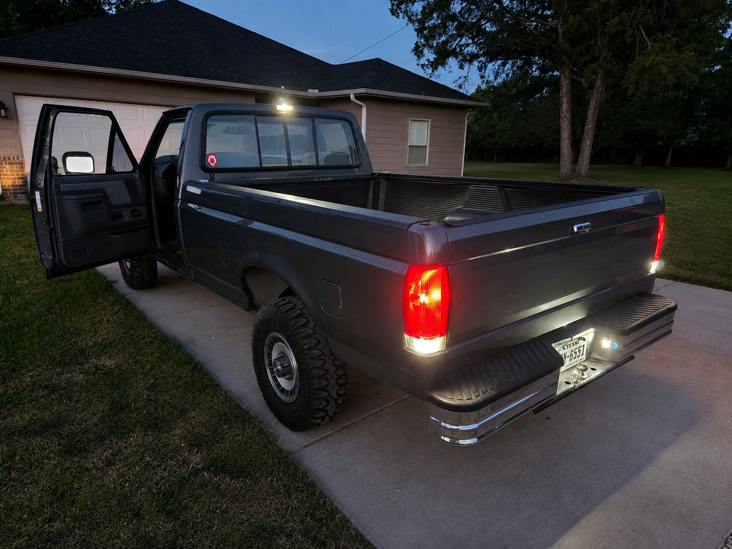 '87 - '91 Bricknose Ford F-150, F-250, F-350 Standard Cab, SuperCab & CrewCab Interior/Exterior LED Bulb Retrofit Kit